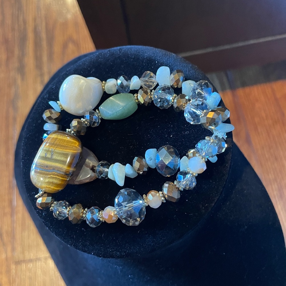 Bracelet set of two elastic beaded bracelets